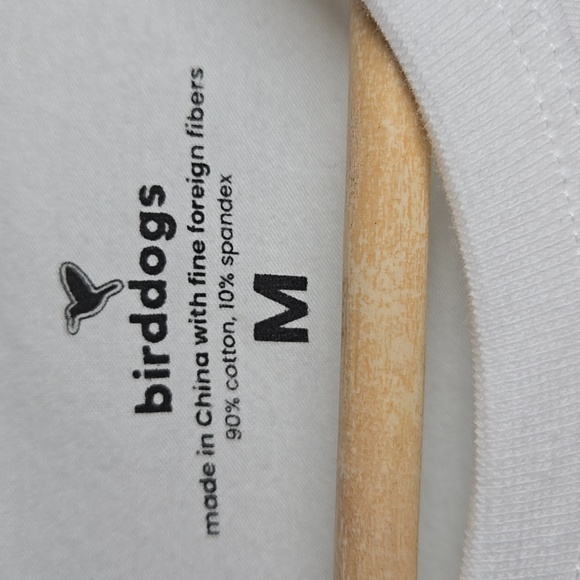 Birddogs Cotton Soft Shortsleeve White T-Shirt with Logo Paisley Bird NWOT - Picture 5 of 6